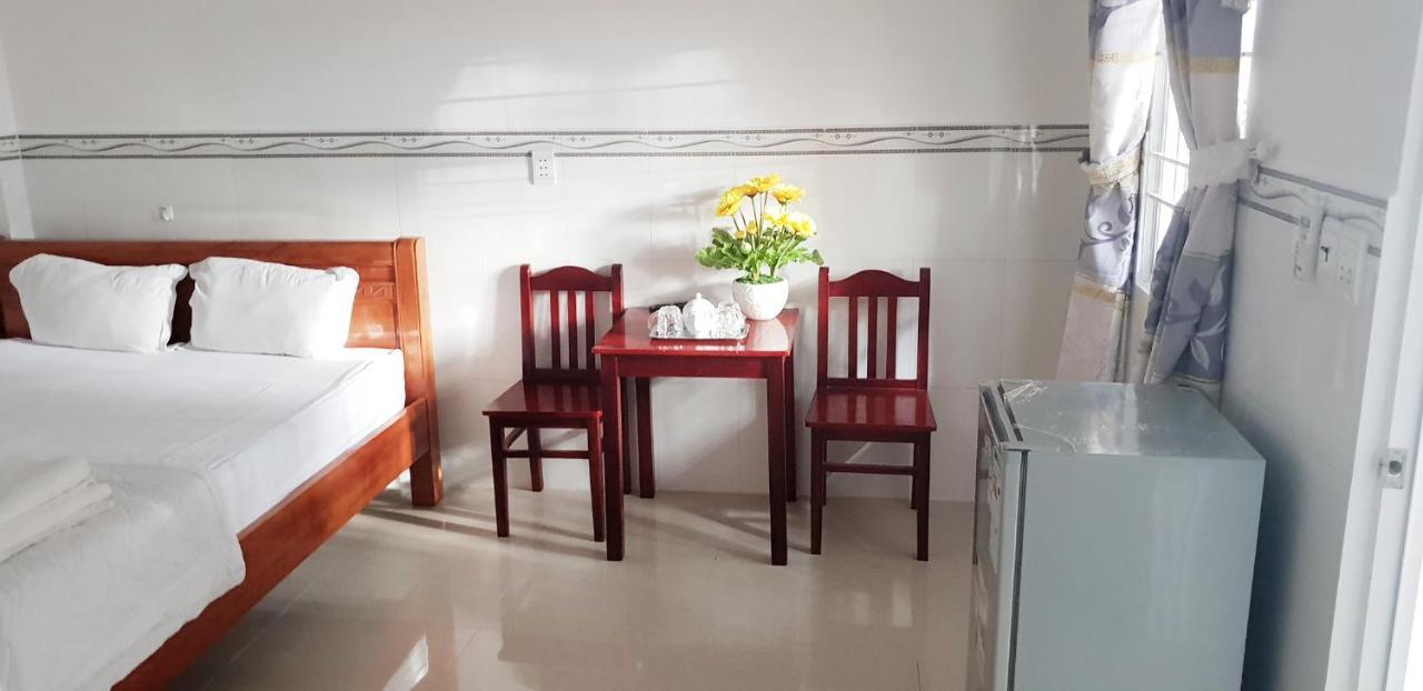 Hai Phuong Tuyen Guesthouse Duong Dong Exterior foto